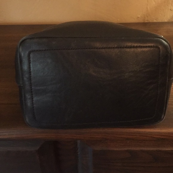 Coach purse - Picture 2 of 4